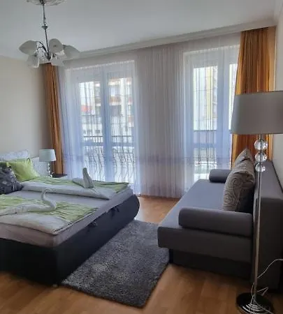 M&m Luxus Apartman Apartment