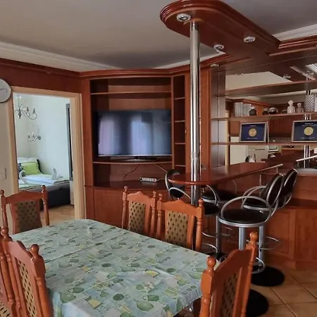 M&m Luxus Apartman * Hajduszoboszlo