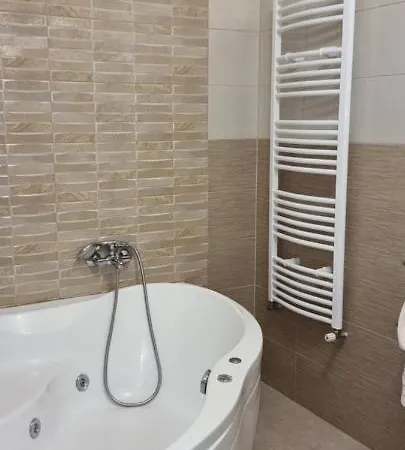 M&m Luxus Apartman Apartment Hajduszoboszlo