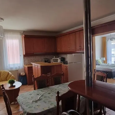 M&m Luxus Apartman